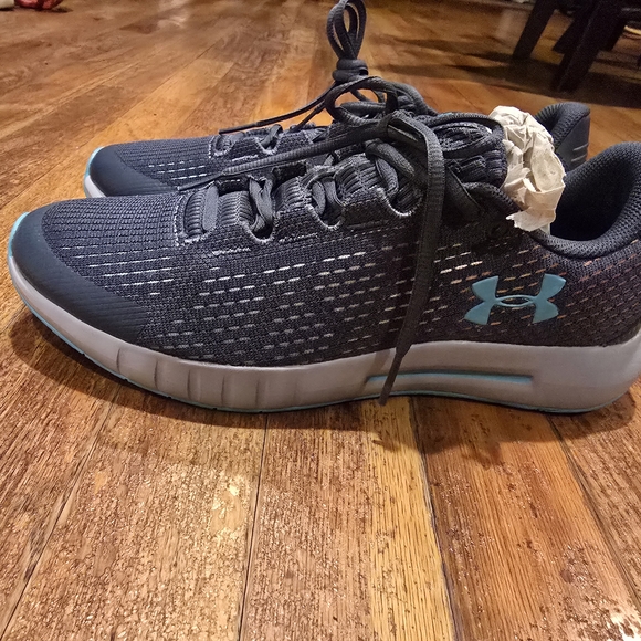 NWT Under Armour Micro G Pursuit Sneakers - Picture 2 of 4